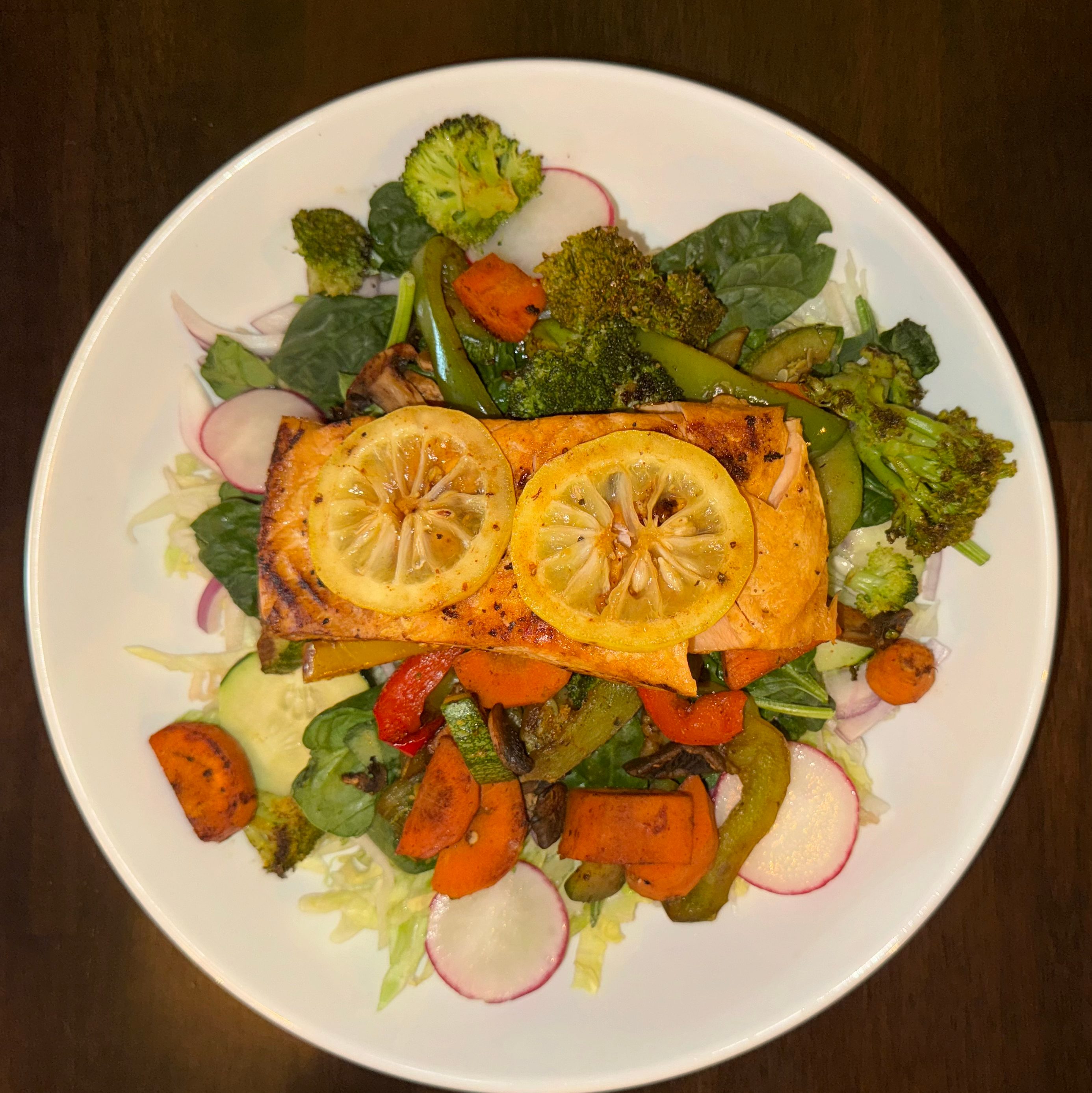 Chuyita's House Special Salad.